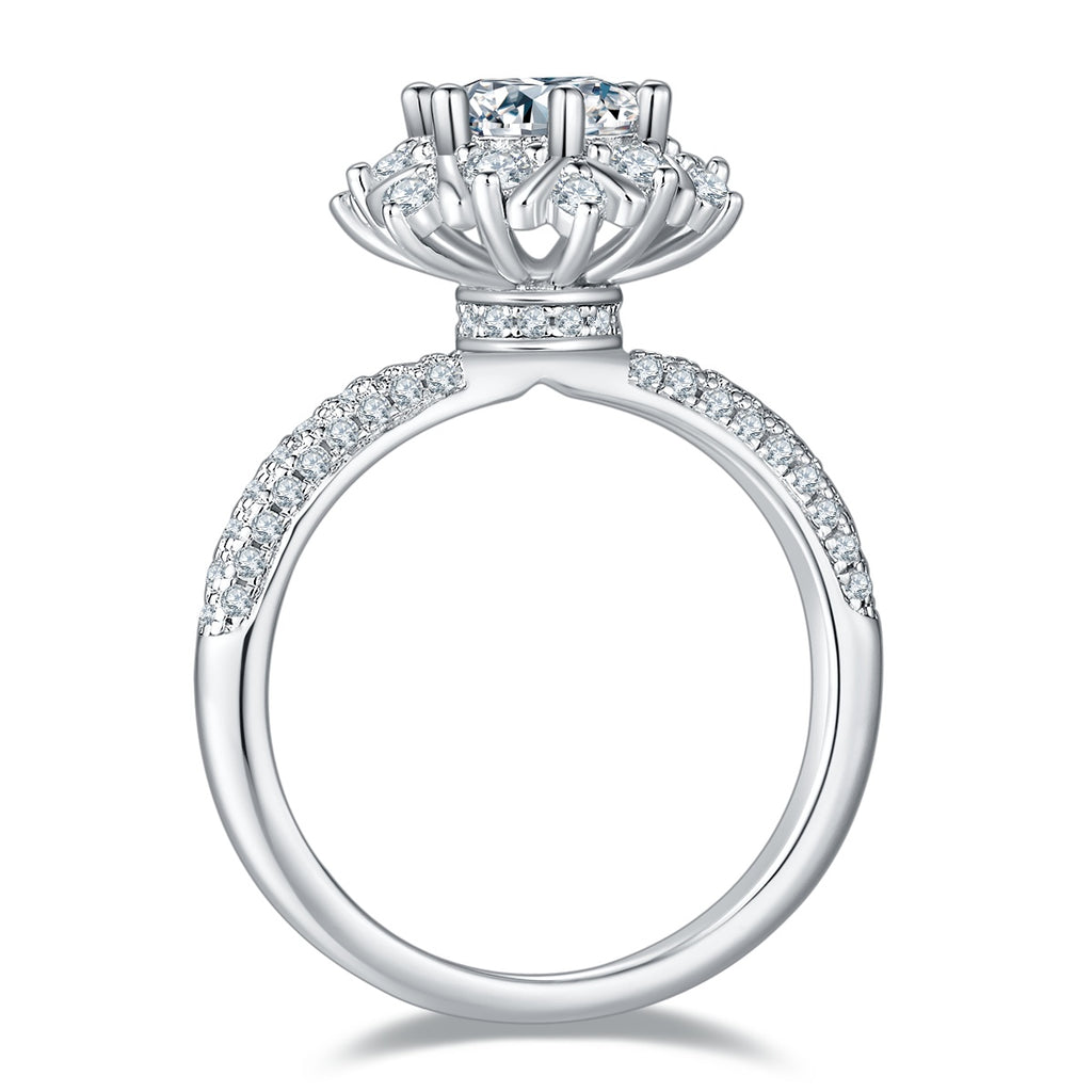 خاتم موسانيت فاخر 1 قيراط من الفضة المطلية بالبلاتين | 1-Carat Luxury Moissanite Silver Ring S925 Platinum Plated