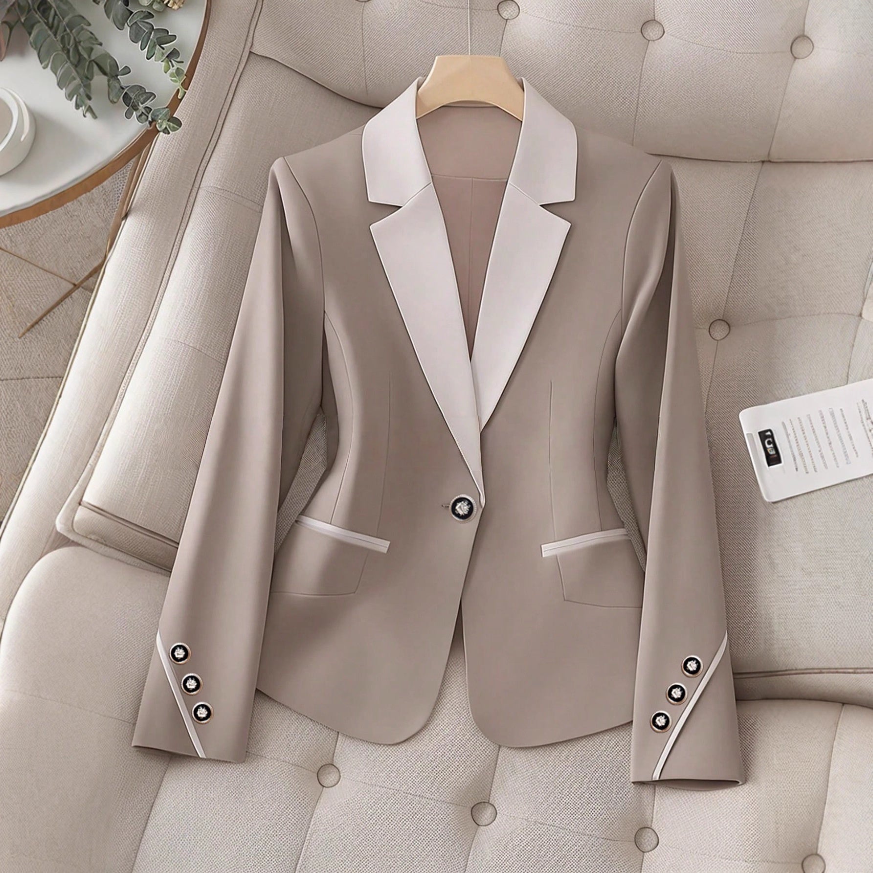 بليزر رسمي أنيق بأزرار متباينة | Professional Contrasting-Color Button Elegant Formal Blazer