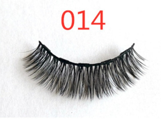 زوج رموش مغناطيسية عصرية بدون غراء | A Pair Of False Eyelashes With Magnets In Fashion