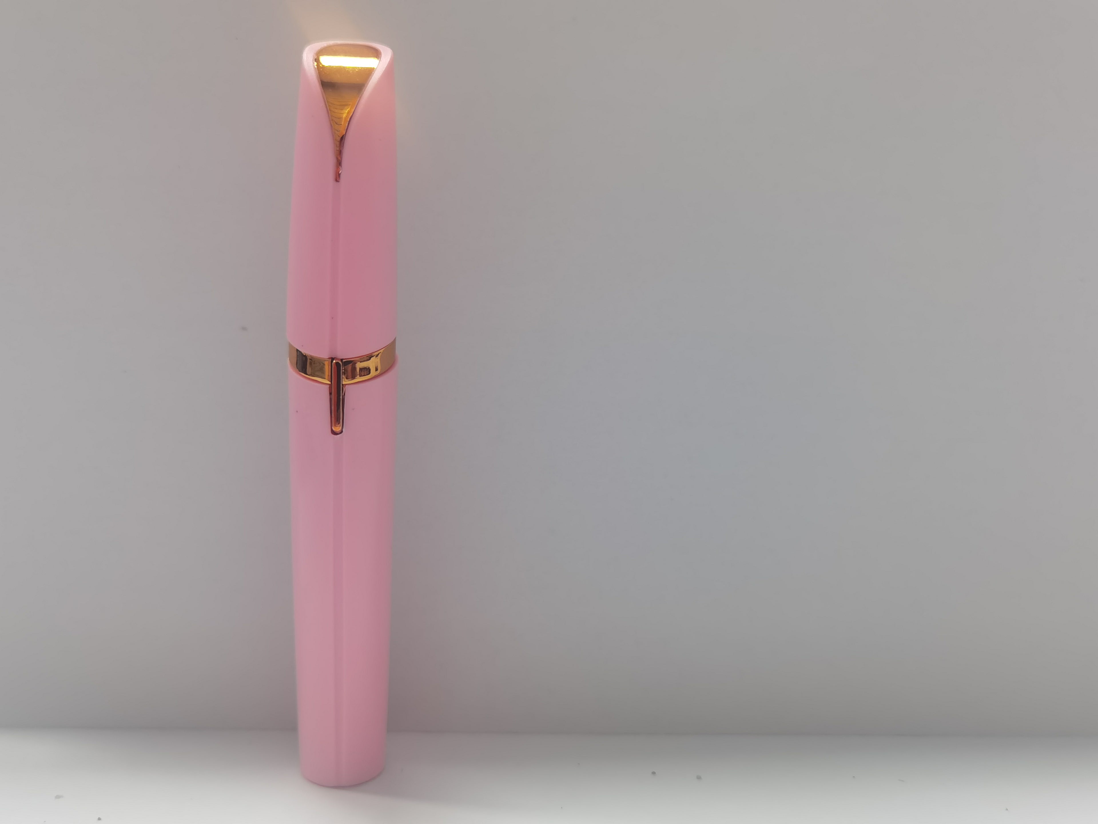 قلم تشكيل الحواجب الكهربائي الصغير | Mini Electric Eyebrow Trimmer Lipstick Brows Pen