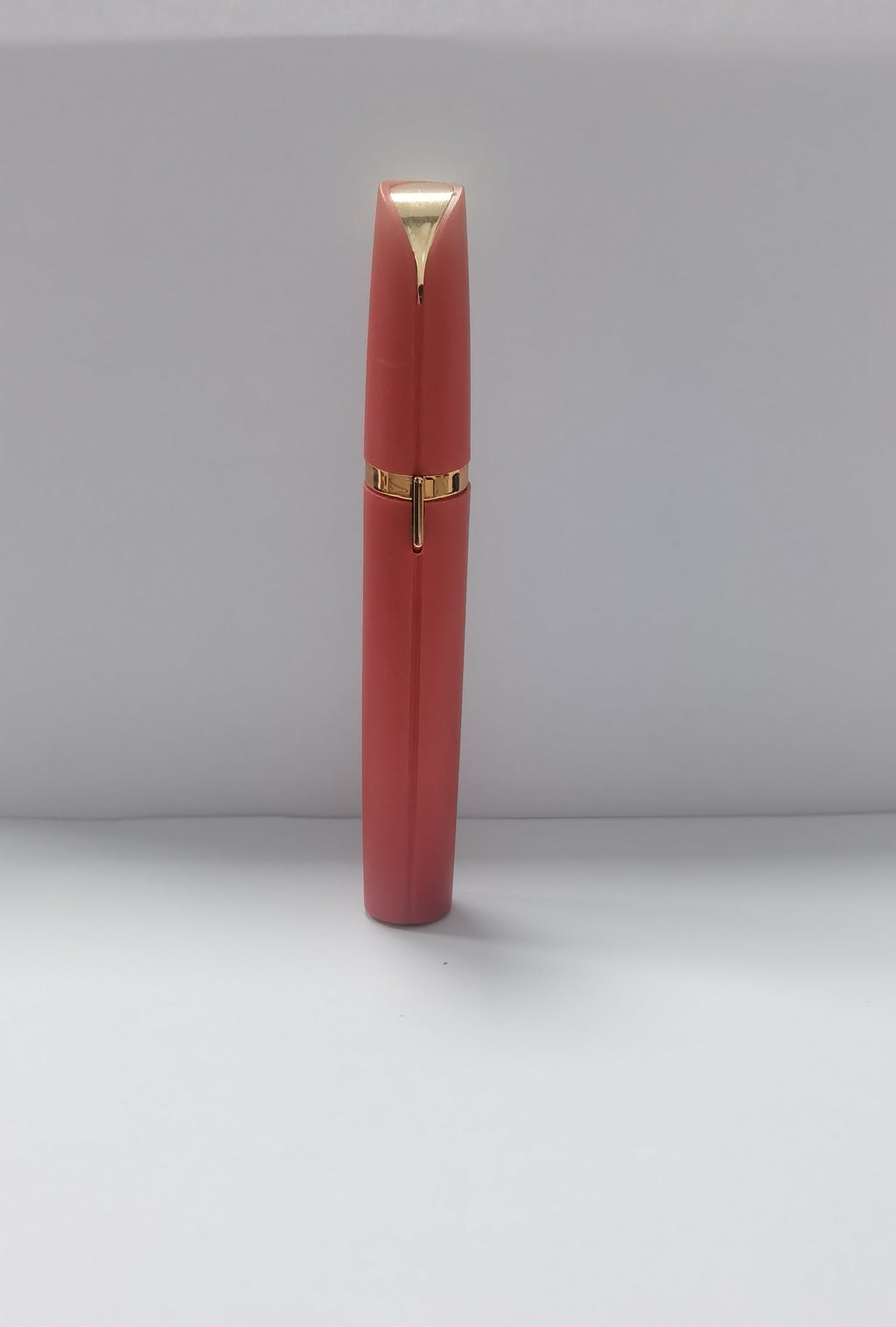 قلم تشكيل الحواجب الكهربائي الصغير | Mini Electric Eyebrow Trimmer Lipstick Brows Pen
