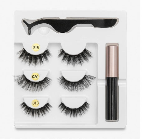 زوج رموش مغناطيسية عصرية بدون غراء | A Pair Of False Eyelashes With Magnets In Fashion
