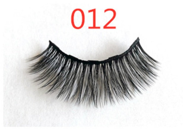 زوج رموش مغناطيسية عصرية بدون غراء | A Pair Of False Eyelashes With Magnets In Fashion