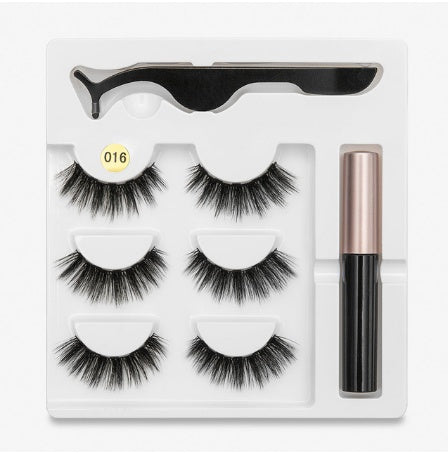زوج رموش مغناطيسية عصرية بدون غراء | A Pair Of False Eyelashes With Magnets In Fashion
