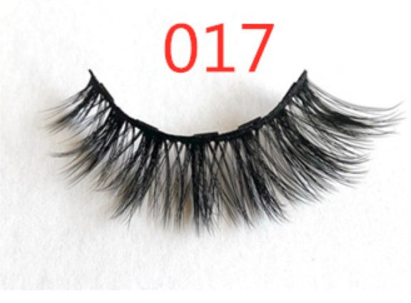 زوج رموش مغناطيسية عصرية بدون غراء | A Pair Of False Eyelashes With Magnets In Fashion