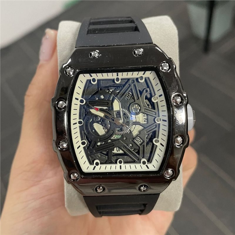 ساعة رجالية أسطوانية مضيئة | Cylindrical Mens Watch Luminous Quartz Movement
