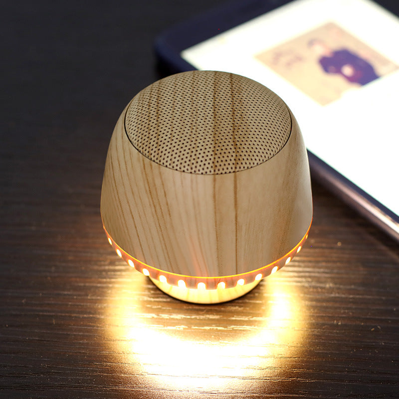 سماعة بلوتوث محمولة بتصميم الفطر مع إضاءة ليلية LED | Portable Mushroom Bluetooth Speaker TWS With Night Light