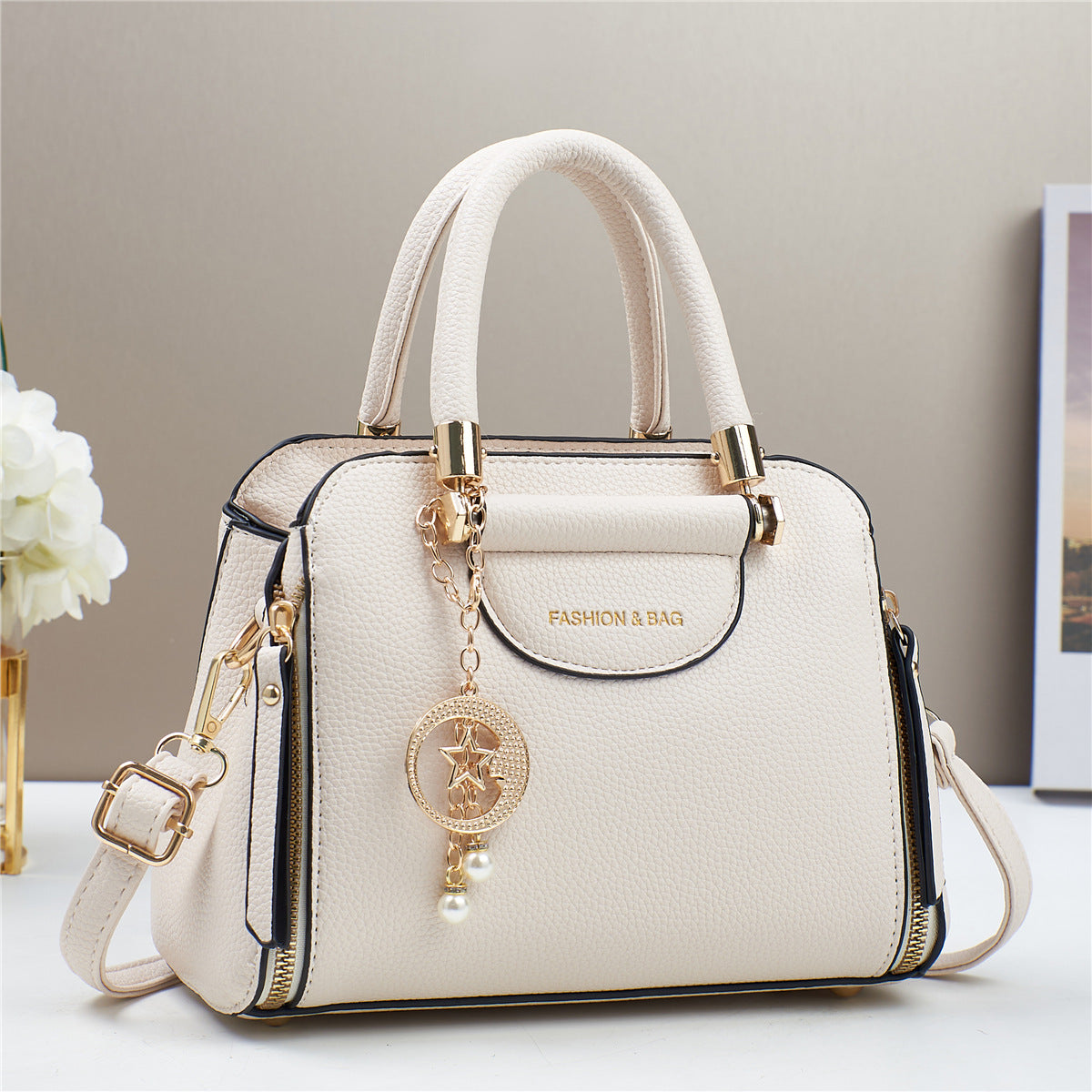 حقيبة فاخرة كبيرة عصرية كاجوال متعددة الاستخدام | Fashionable Versatile Casual Western-style Minimalist Light-luxury Large-capacity Bag