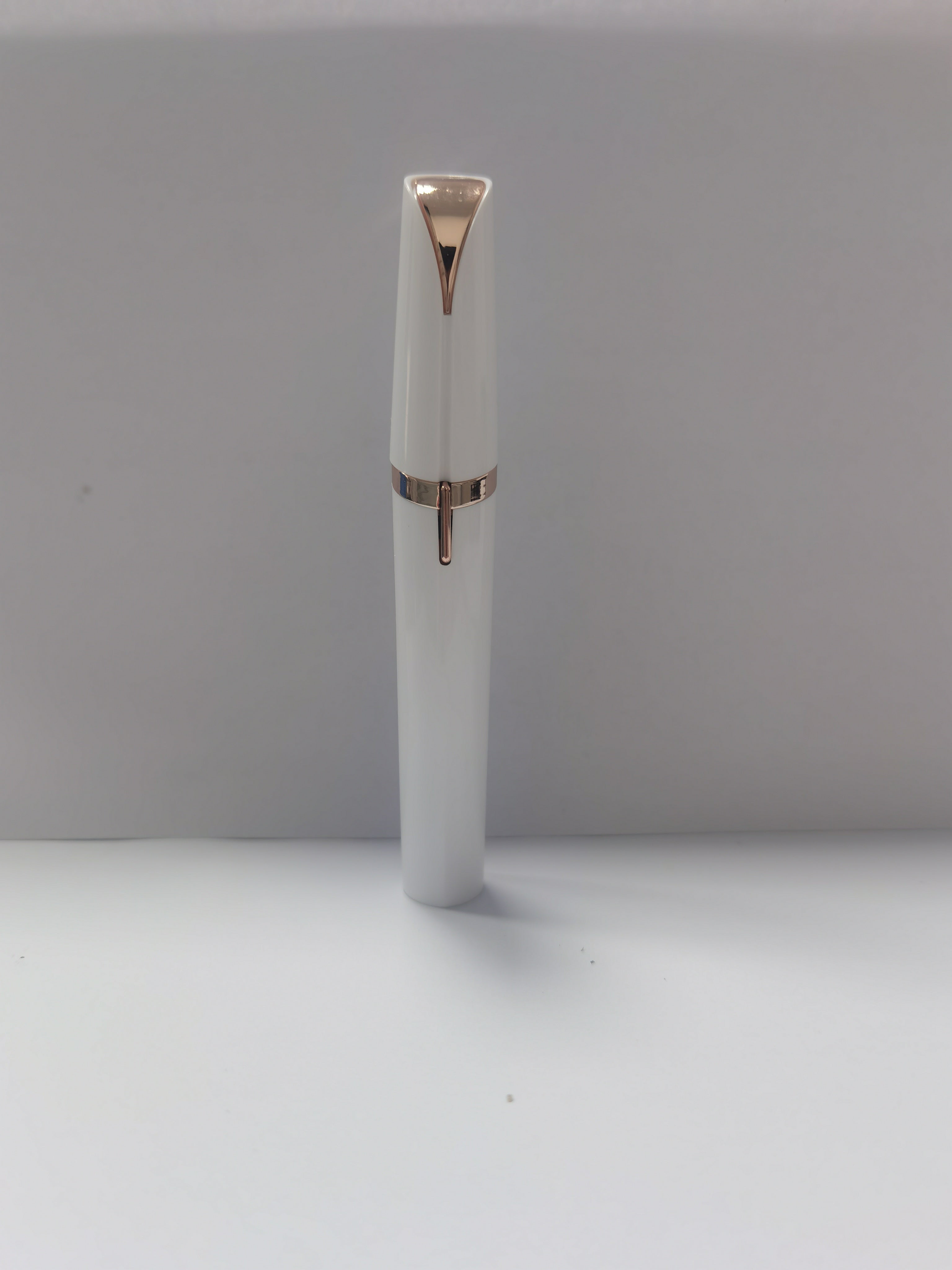 قلم تشكيل الحواجب الكهربائي الصغير | Mini Electric Eyebrow Trimmer Lipstick Brows Pen
