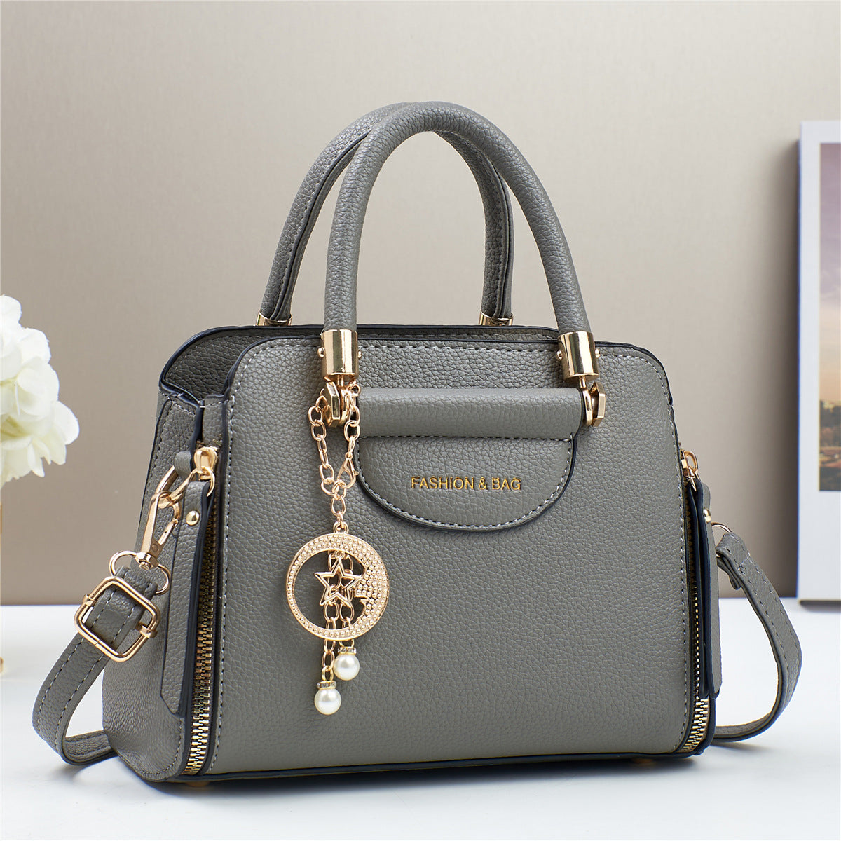 حقيبة فاخرة كبيرة عصرية كاجوال متعددة الاستخدام | Fashionable Versatile Casual Western-style Minimalist Light-luxury Large-capacity Bag
