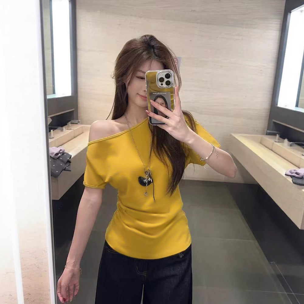 قميص نسائي بأكمام قصيرة بكتف مكشوف | Women's Short-sleeved T-shirt Off-the-shoulder Fitted Waist Top