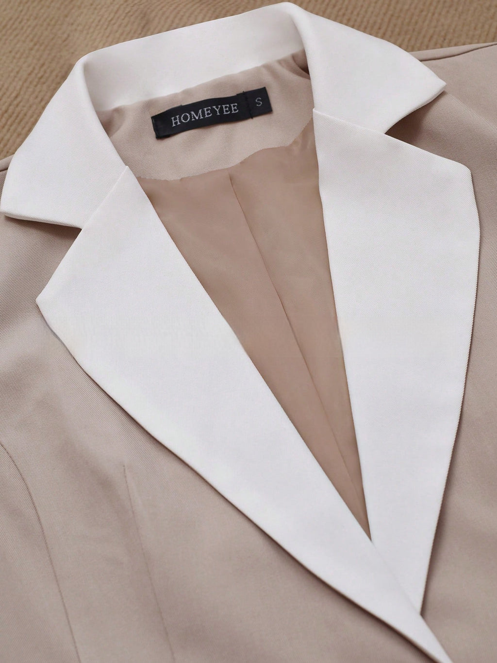بليزر رسمي أنيق بأزرار متباينة | Professional Contrasting-Color Button Elegant Formal Blazer