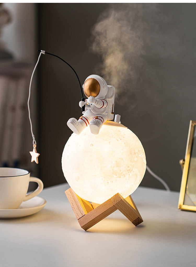 تمثال رائد فضاء مع مرطب وإضاءة ليلية | Astronaut Figurine Humidifier Night Light Home Decor