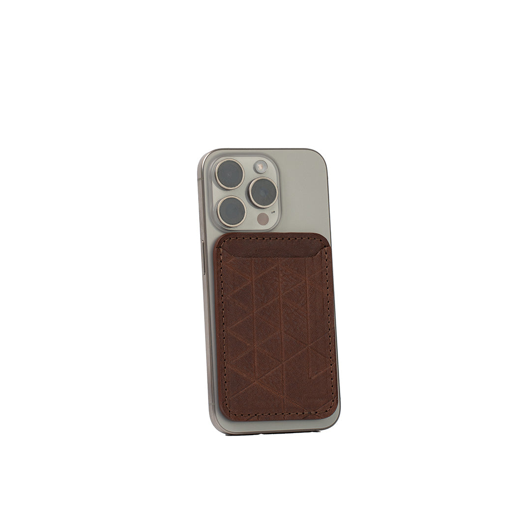 محفظة جلد طبيعي بنقش Vectors متوافقة مع MagSafe صناعة يدوية أوروبية | Leather Wallet MagSafe Classic Vectors Handmade Europe